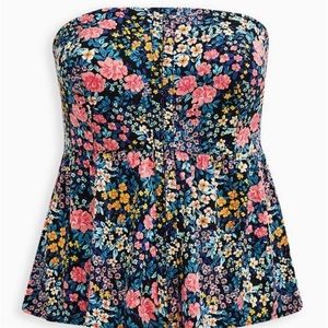 NWT Torrid 6 Stretch Challis Lace-Up Back Corset Top